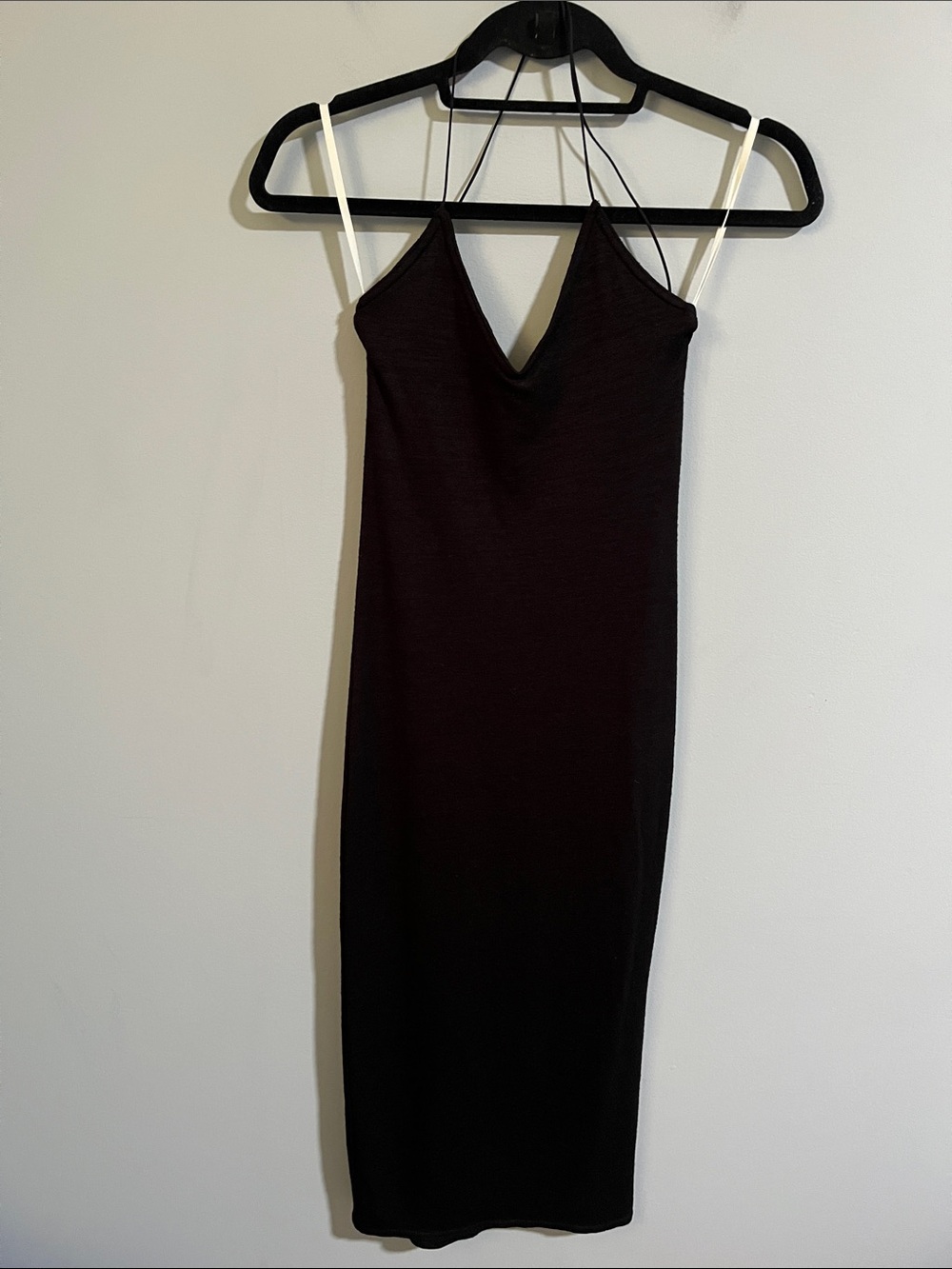Aritzia Wilfred Free V Neck Black Midi Dress